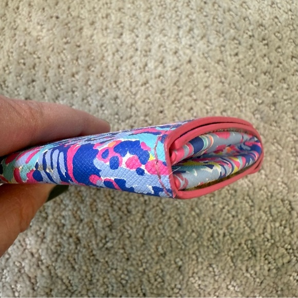 Lily Pulitzer Simply Chic Colorful Gold Lined Button Snap Sunglasses Case - Picture 5 of 10